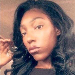 Meet your Posher, Oriana